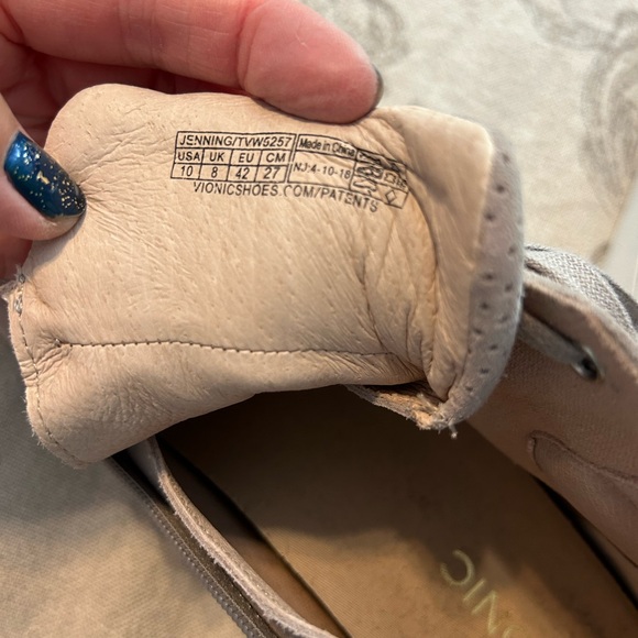 Grey suede high top sneakers, size 10 - Picture 6 of 6